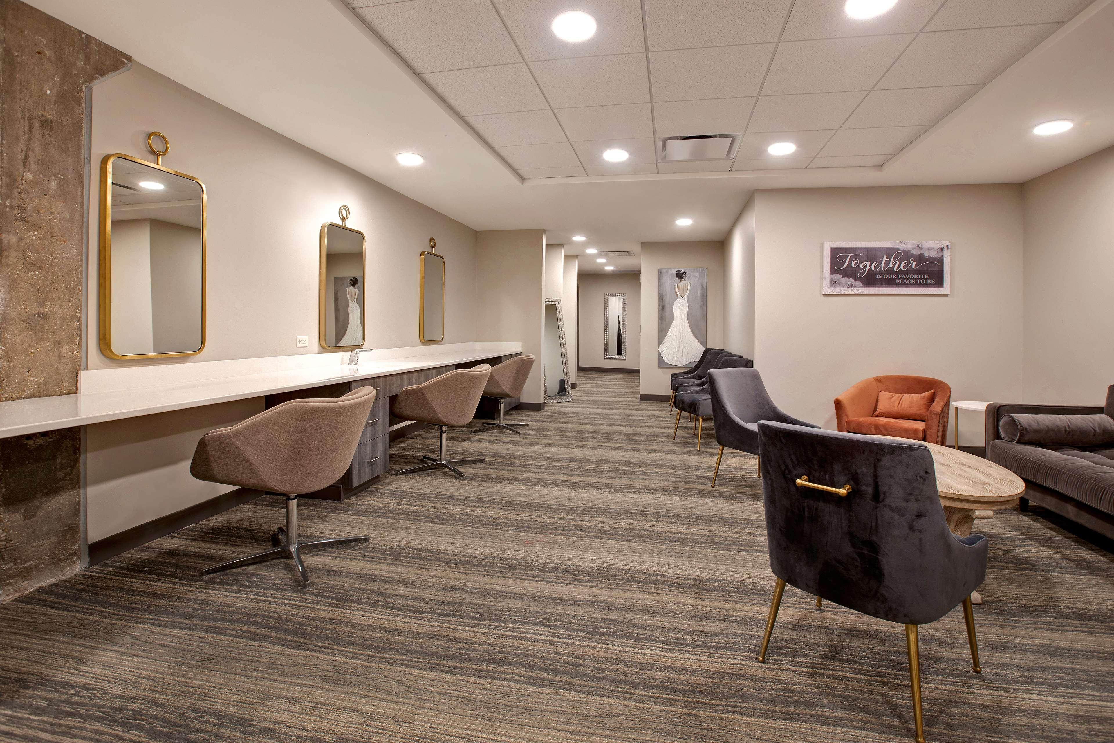 Embassy Suites By Hilton Rockford Riverfront Eksteriør bilde