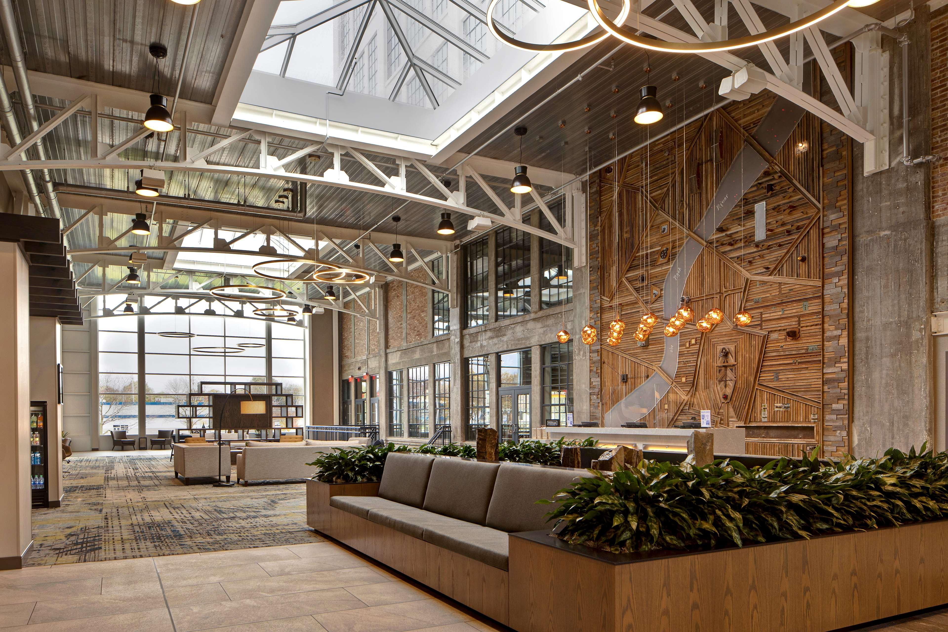 Embassy Suites By Hilton Rockford Riverfront Eksteriør bilde