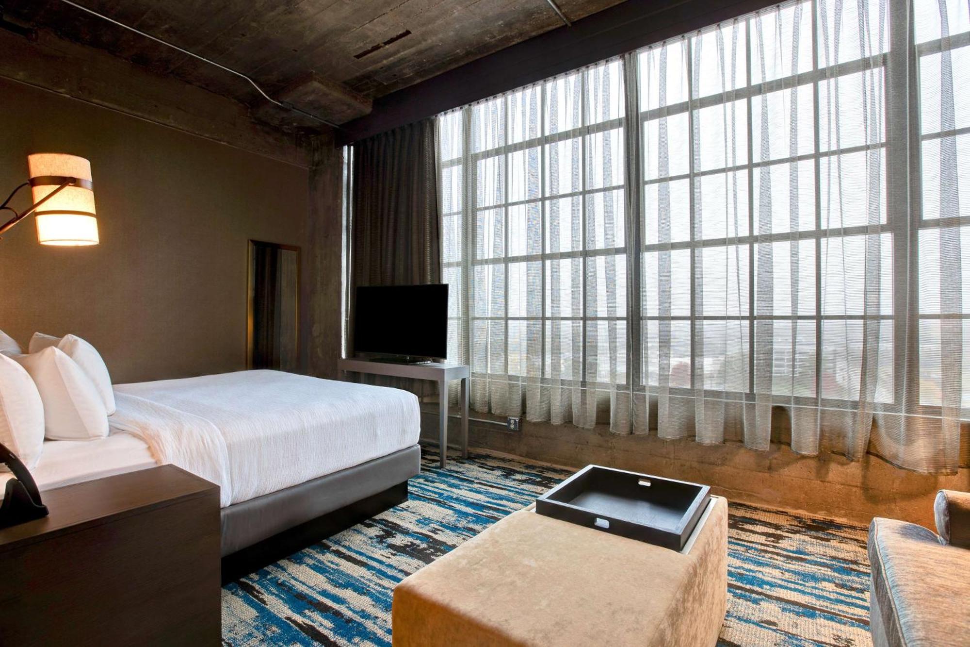 Embassy Suites By Hilton Rockford Riverfront Eksteriør bilde