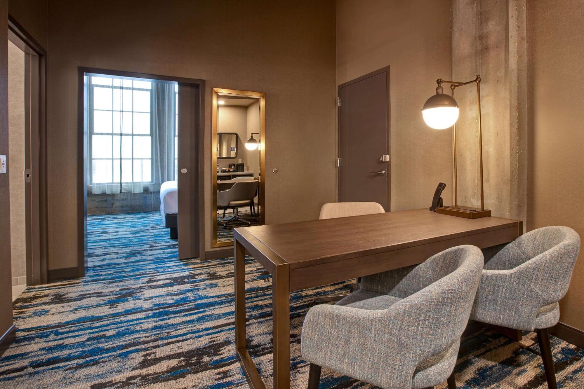 Embassy Suites By Hilton Rockford Riverfront Eksteriør bilde